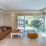 Gem With Indoor Jacuzzi