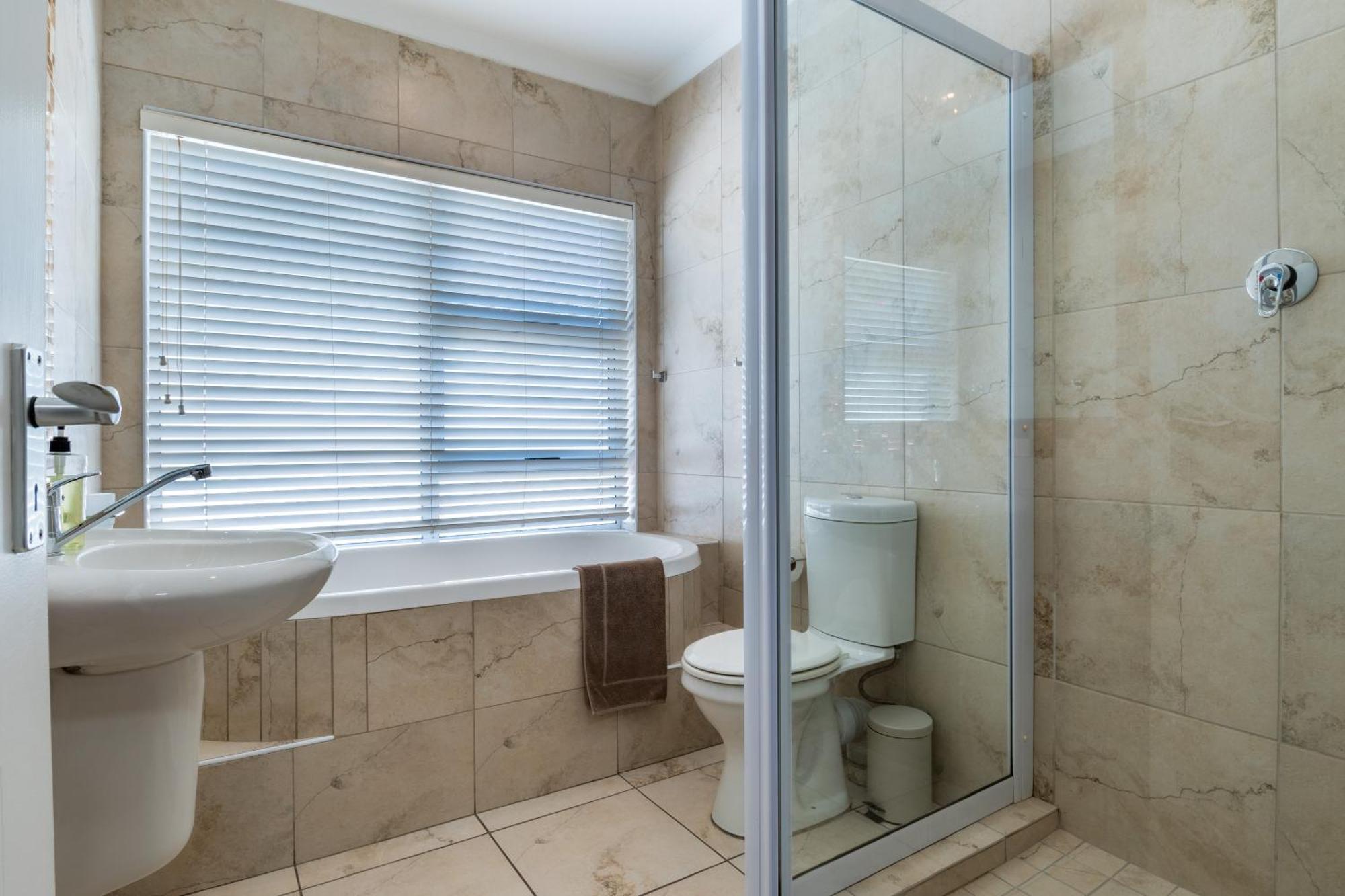 Gem With Indoor Jacuzzi Kapstadt